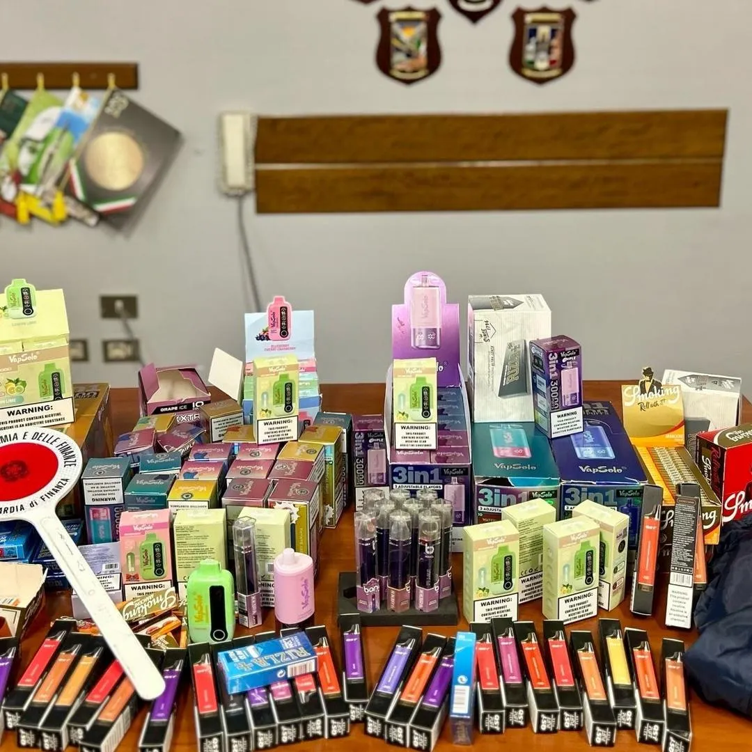 Vende sigarette elettroniche a un minore, un bar di Guardamiglio costretto  a chiudere per 15 giorni - Video - Cronaca