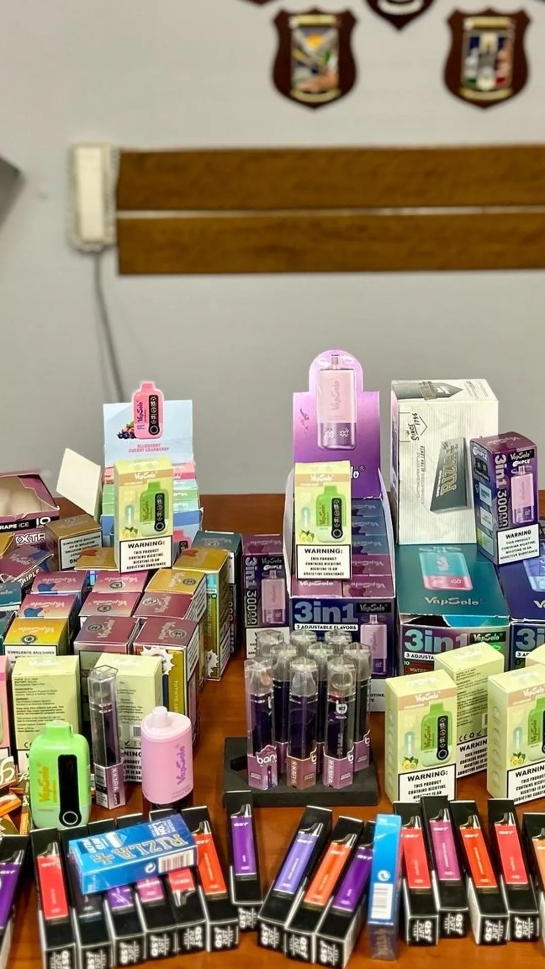 Vende sigarette elettroniche a un minore, un bar di Guardamiglio costretto  a chiudere per 15 giorni - Video