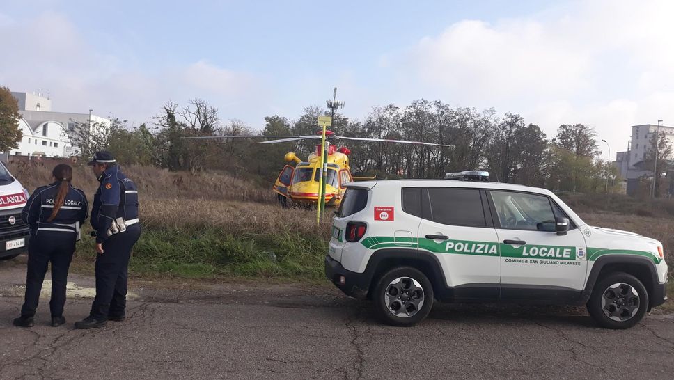 L’intervento dei soccorritori e della polizia locale (Cornalba) L’intervento dei soccorritori e della polizia locale (Cornalba)