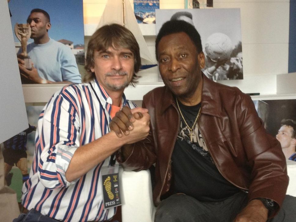 Roberto Lena con Pelé