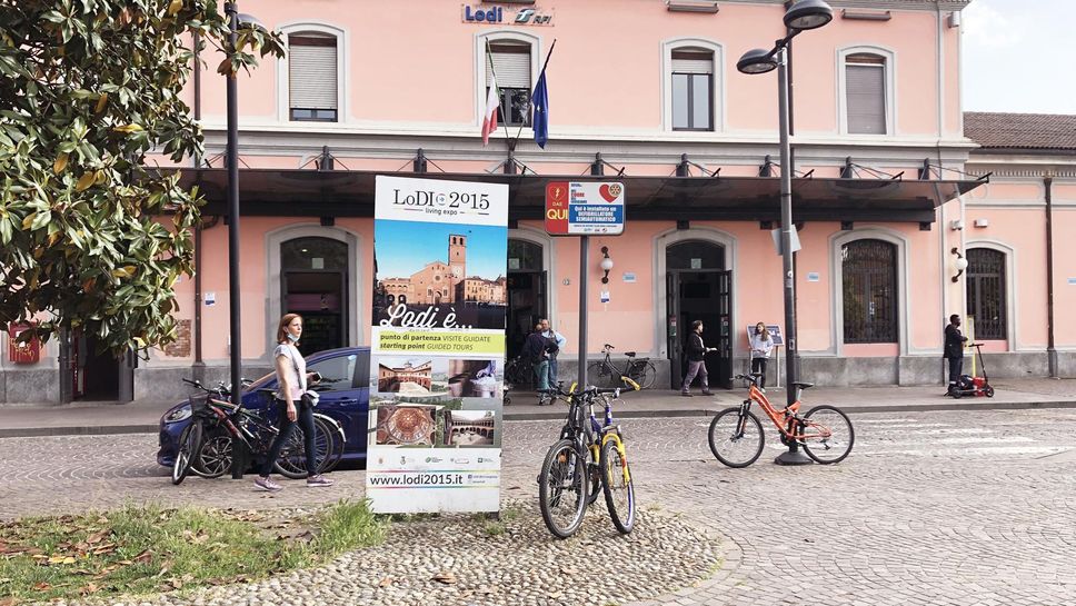 Il cartello di Expo 2015 (Borella)