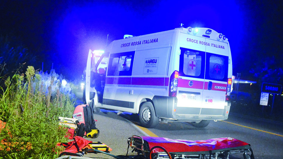 Un intervento di soccorsi sanitari e vigili del fuoco a Sordio Un intervento di soccorsi sanitari e vigili del fuoco a Sordio