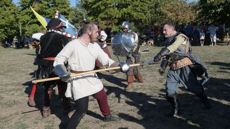 La rievocazione della Battaglia dei Giganti (Canali) La rievocazione della Battaglia dei Giganti (Canali)
