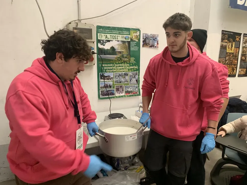 I laboratori di casearia del Tosi