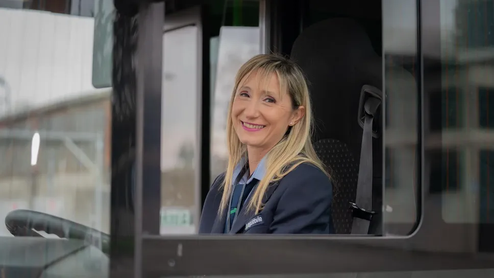 Una conducente di Autoguidovie Una conducente di Autoguidovie