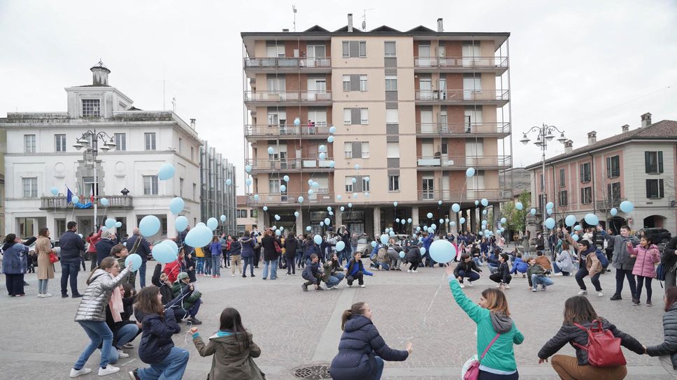 Il flash mob in piazza del Popolo Il flash mob in piazza del Popolo