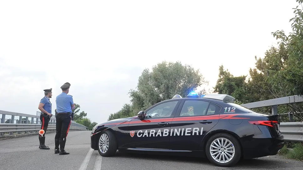 I carabinieri sul luogo della tragedia I carabinieri sul luogo della tragedia