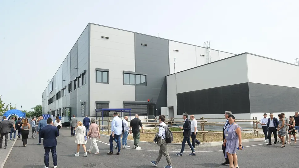 Il nuovo capannone Gls a Sordio (Ribolini) Il nuovo capannone Gls a Sordio (Ribolini)