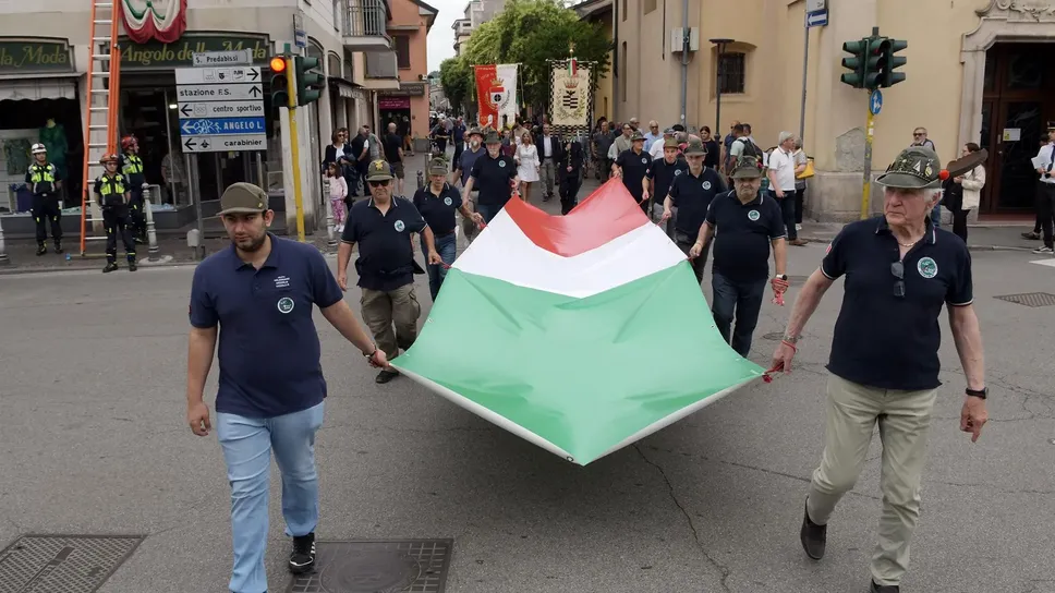 La commemorazione della battaglia (Canali) La commemorazione della battaglia (Canali)