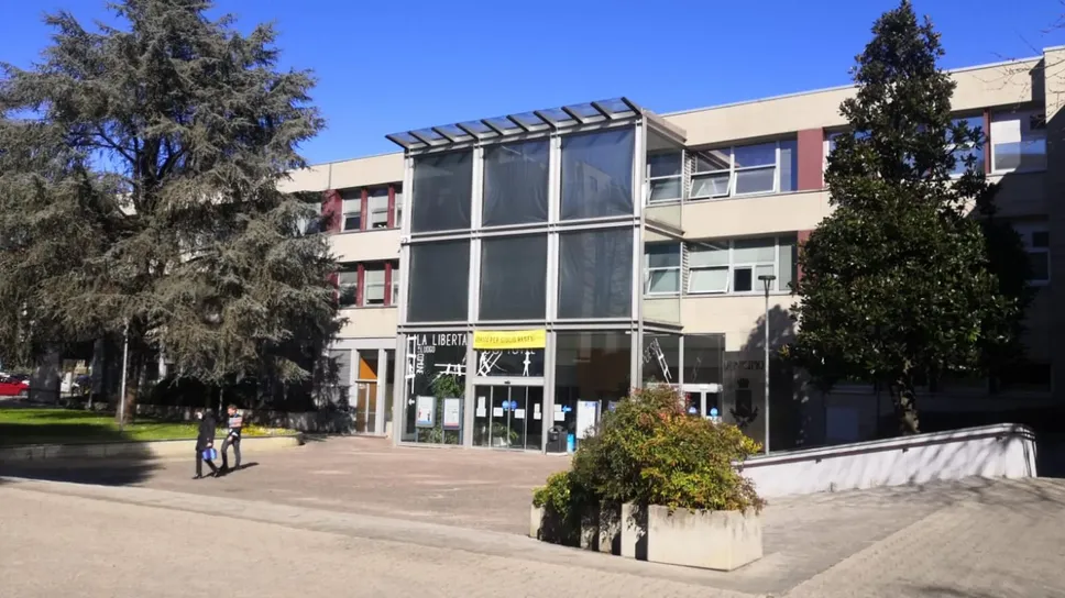 Il municipio di San Donato (archivio)