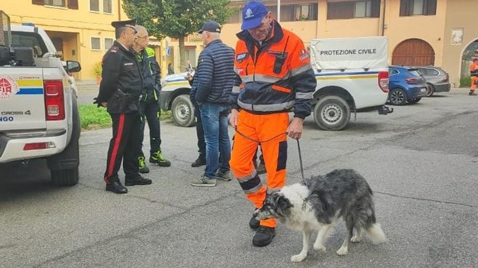 Sia i cani dei nuclei cinofili sia l’elicottero Drago dei vigili del fuoco non hanno trovato finora il 62enne Carmelo Salvatore Lo Piparo Sia i cani dei nuclei cinofili sia l’elicottero Drago dei vigili del fuoco non hanno trovato finora il 62enne Carmelo Salvatore Lo Piparo