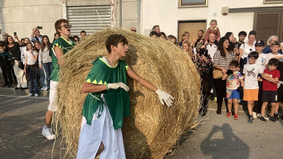 Un momento del palio a Poasco domenica, foto Sanaldi Un momento del palio a Poasco domenica, foto Sanaldi