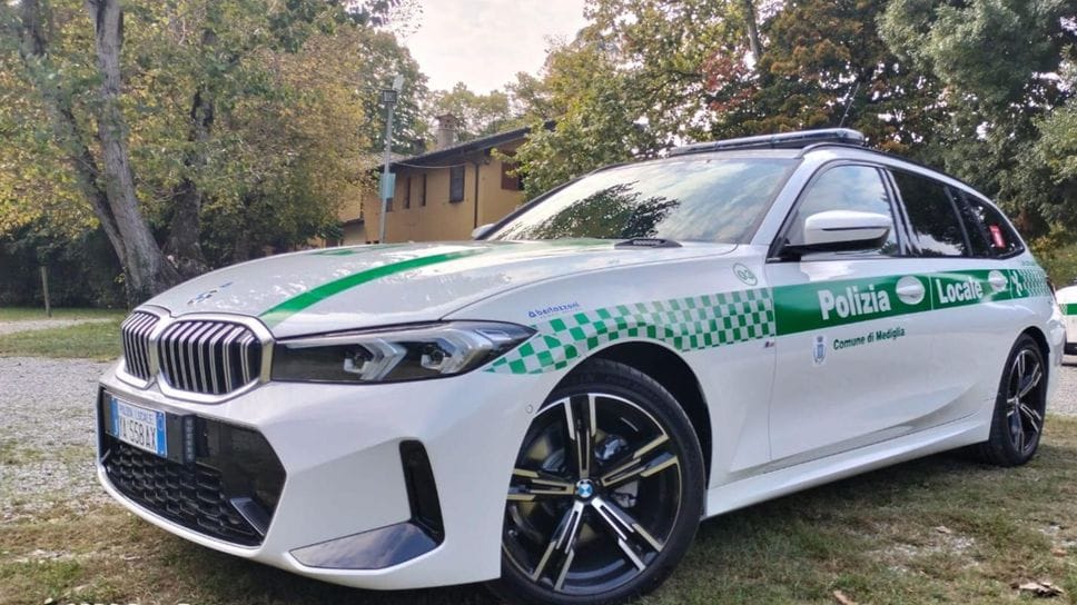 La nuova Bmw ibrida della polizia locale La nuova Bmw ibrida della polizia locale