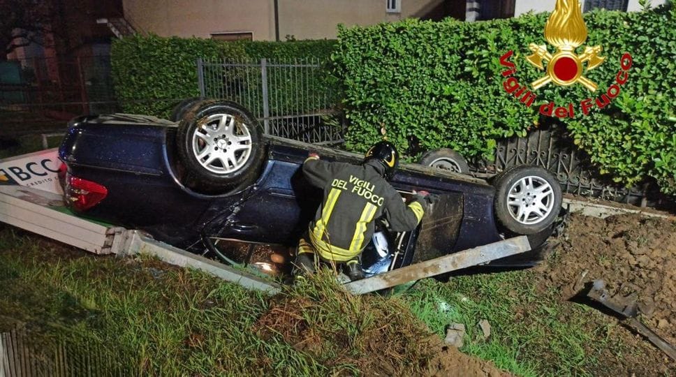 L’intervento dei vigili del fuoco mercoledì sera a Sant’Angelo L’intervento dei vigili del fuoco mercoledì sera a Sant’Angelo