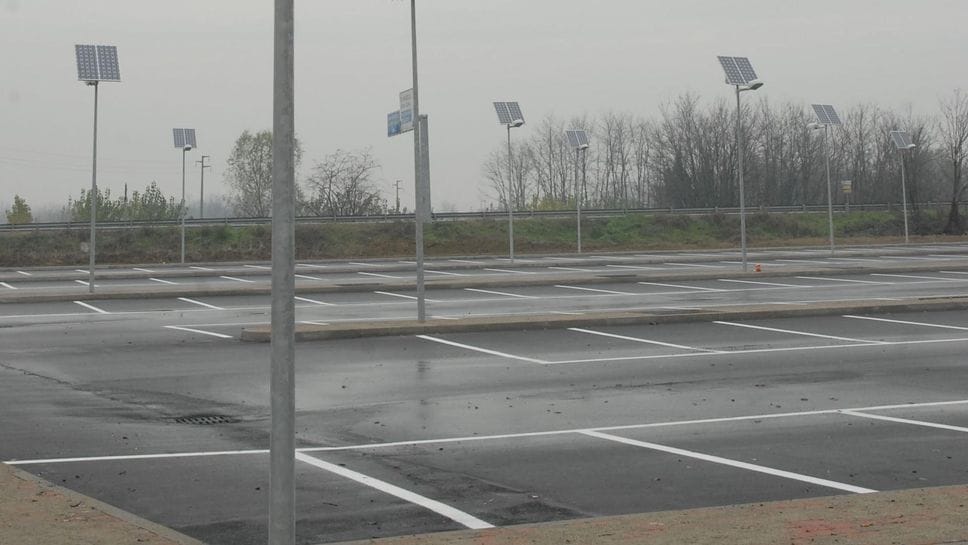Il parcheggio in cui è stata trovata l’auto Il parcheggio in cui è stata trovata l’auto