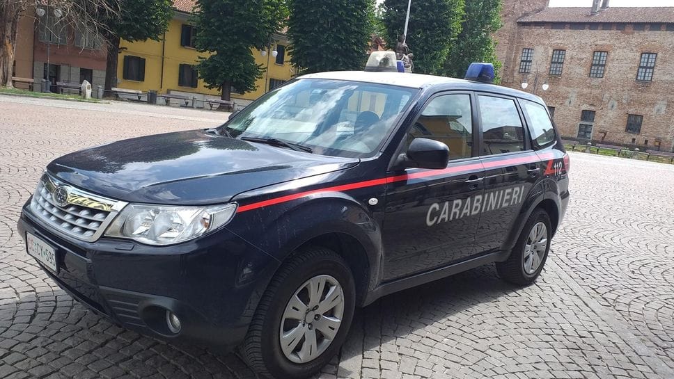 I carabinieri sono intervenuti con altre forze dell’ordine per sedare le violenze (archivio) I carabinieri sono intervenuti con altre forze dell’ordine per sedare le violenze (archivio)