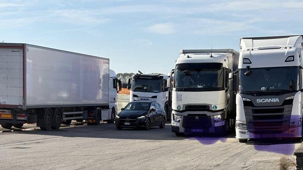 L’immagine simbolo dell’invasione dei Tir (Cuti)