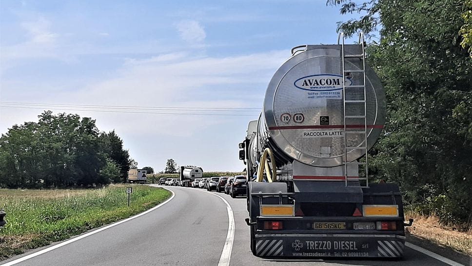 In coda sulla 235 tra Borgo e Sant’Angelo (archivio)