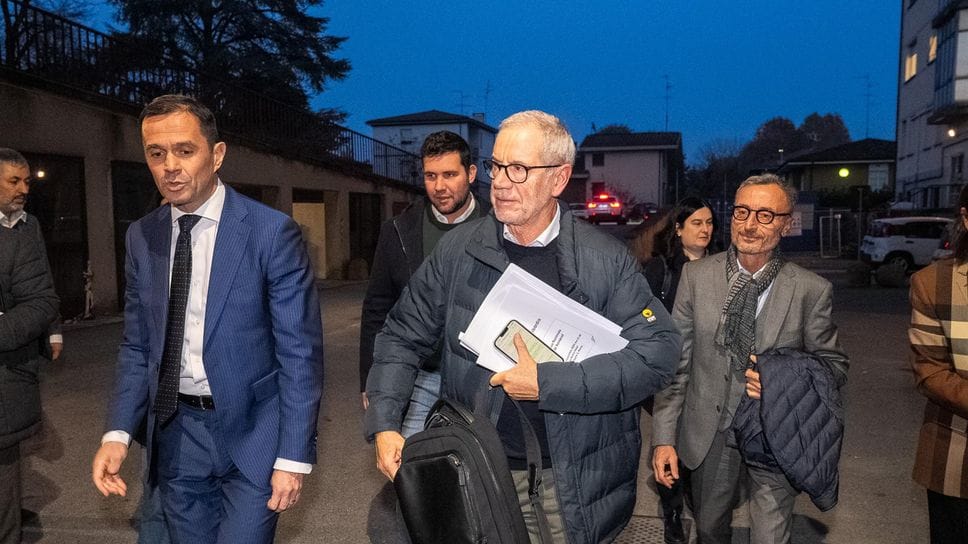 L’assessore regionale Guido Bertolaso con il direttore generale Guido Grignaffini, il direttore sanitario Giovanni Monza e il sindaco Elia Delmiglio