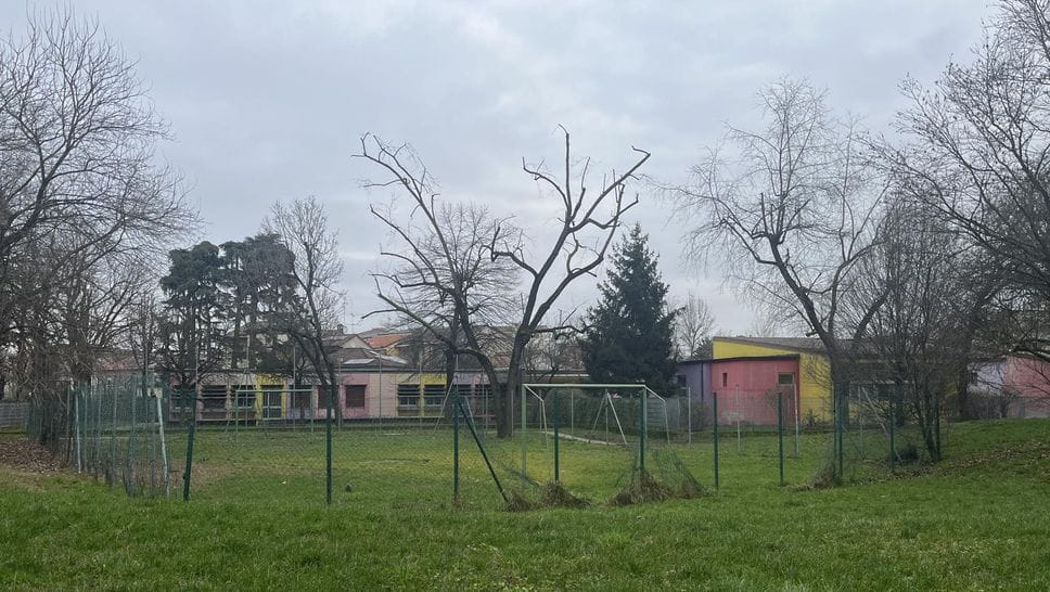Uno dei due giovani aggressori è stato fermato al parco Martiri della libertà (archivio)