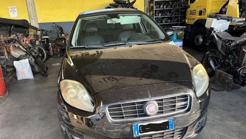 L’auto messa sotto sequestro