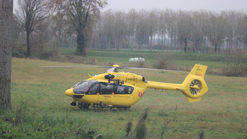 L’elisoccorso a Corno Giovine. Foto Agosti