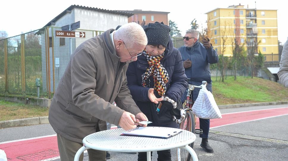La raccolta firme contro le auto nel sottopasso (Ribolini)
