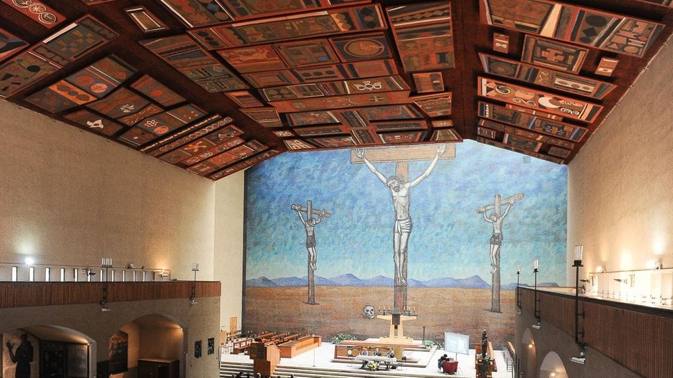 La navata dell’edificio (foto Ribolini)