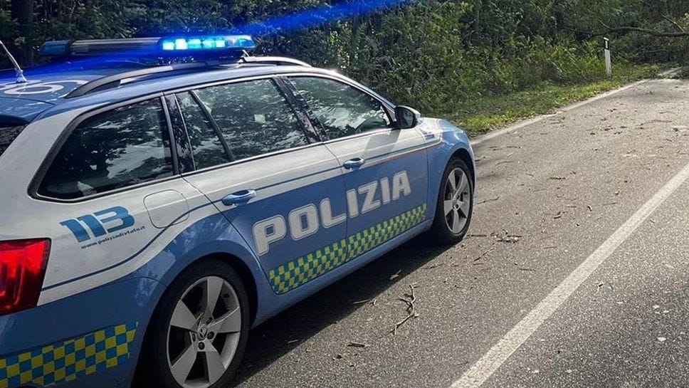 È intervenuta la polizia stradale (archivio)