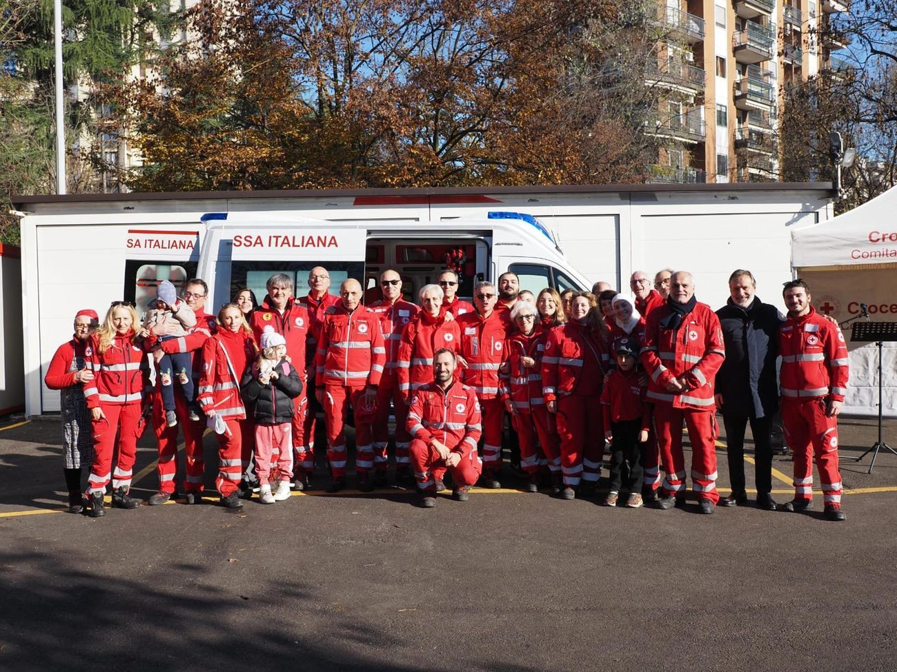 Foto di gruppo per i volontari della Cri