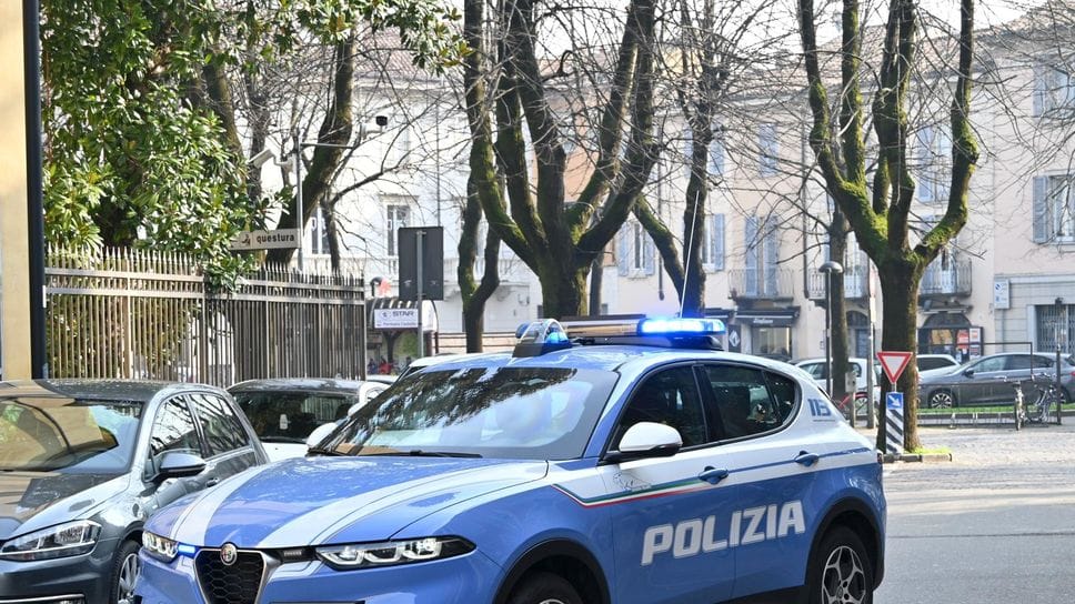 Una volante della questura