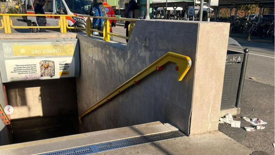L’aggressione è avvenuta in pieno giorno davanti al capolinea della metro gialla