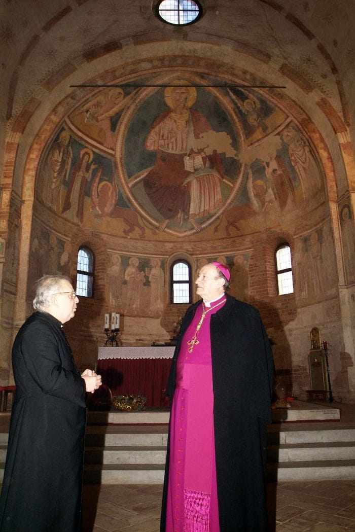 Lodi Vecchio, monsignor Spini in Basilica con il vescovo emerito di Lodi monsignor Merisi