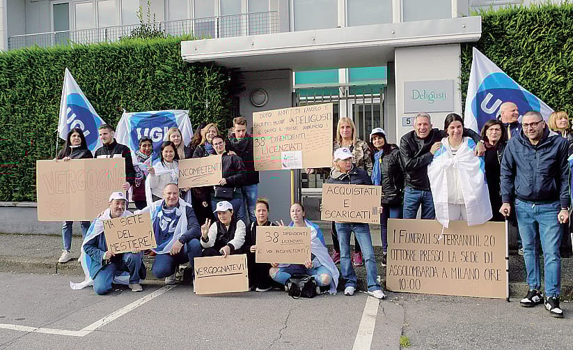 Lo sciopero dei giorni scorsi e il presidio davanti ai cancelli della fabbrica a Melegnano; nel riquadro, Luca Toninelli