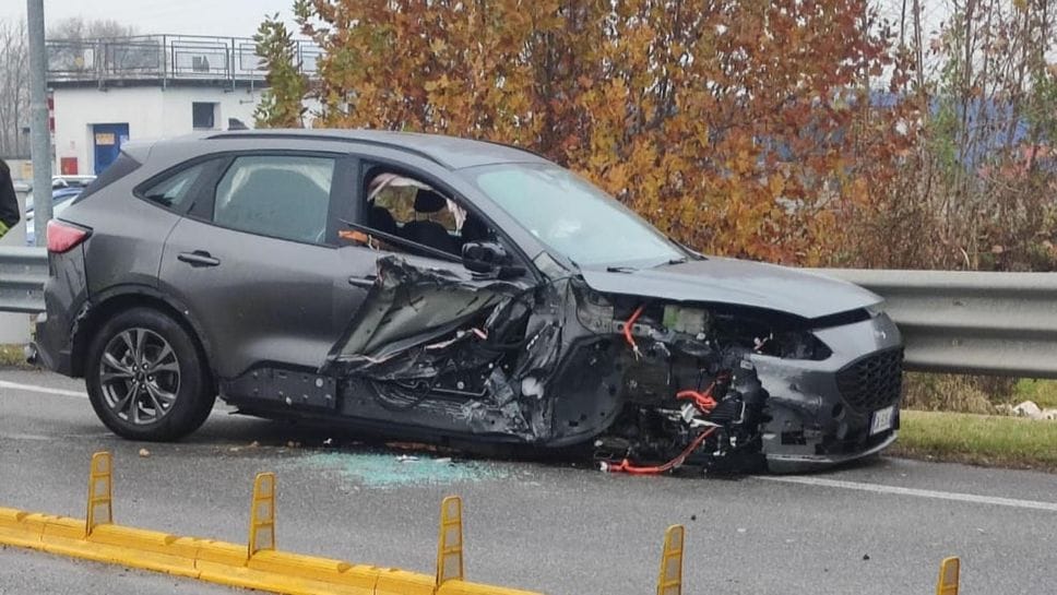 Uno dei mezzi coinvolti (Agosti)