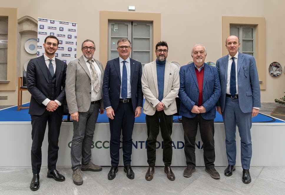 Agricoltura eccellenza Lodigiana presso la sede di Bcc Centropadana. Da sinistra, Albino Vitola, Alberto Dall’Asta, Angelo Boni, Lorenzo Rinaldi, Gabriele Canali, Luca Barni
