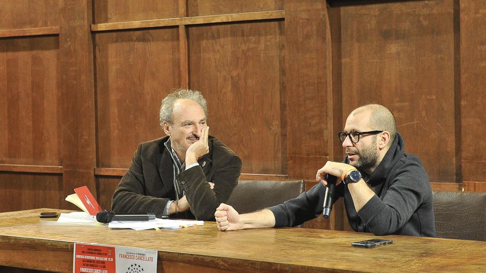 Il giornalista Andrea Cancellato (a destra) verrà premiato con la medaglia d’oro a San Bassiano