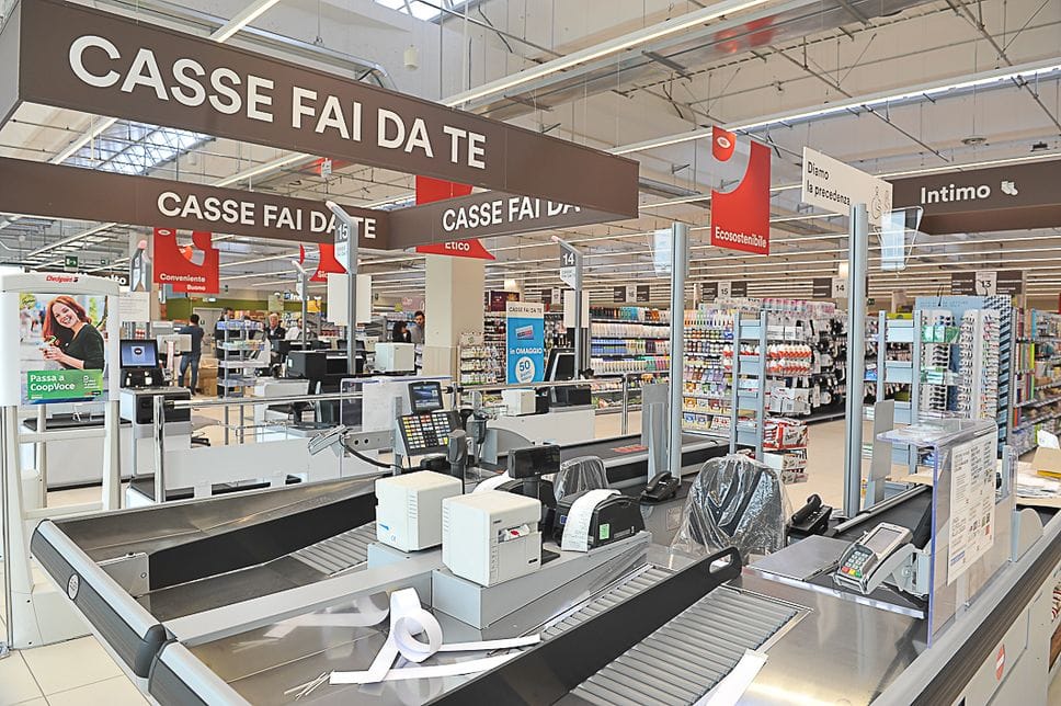 L’interno della Coop di Lodi (archivio)