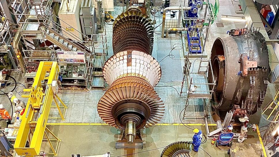 Una delle turbine della centrale a gas naturale a ciclo combinato di Turano