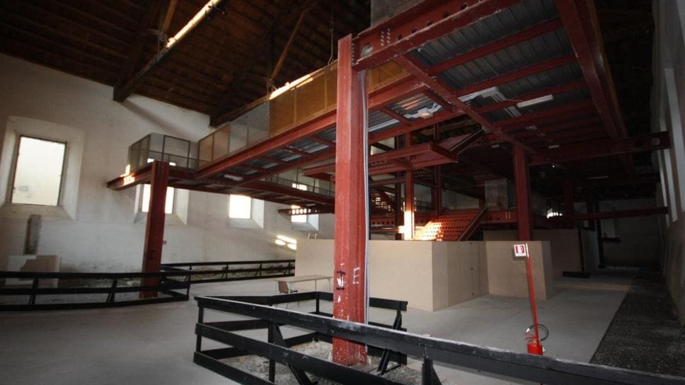 L’attuale predisposizione interna dell’ex Cavallerizza di via Fanfulla