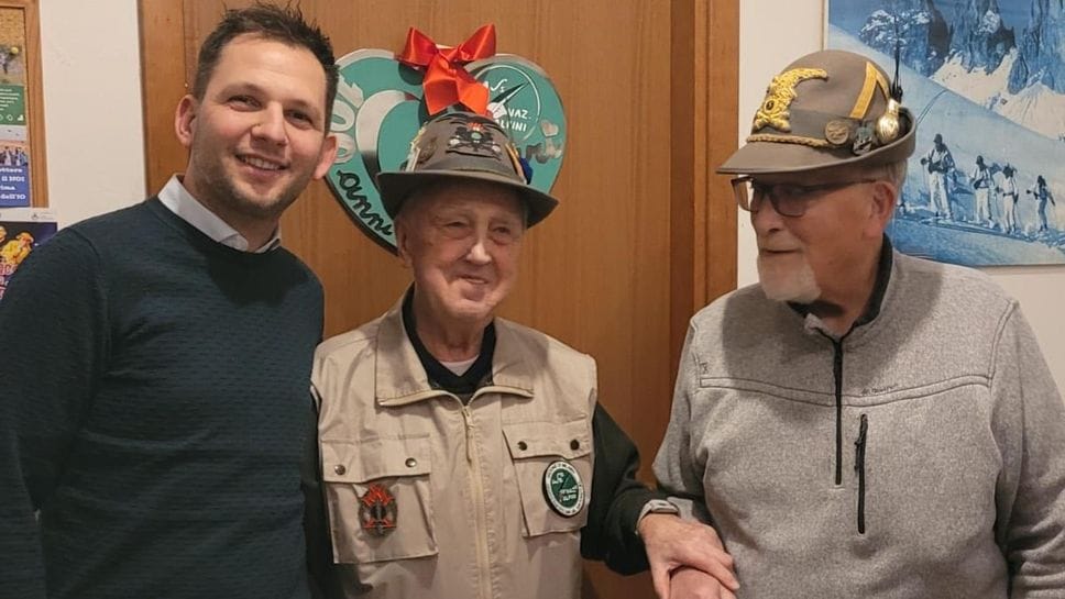 Il festeggiato con il sindaco Segala