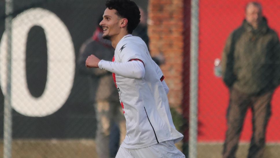 Esultanza al gol del 4 -0 di Mariani