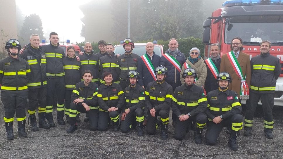 I vigili del fuoco di Melegnano con i sindaci del territorio