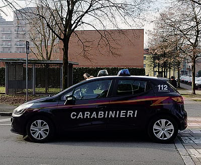 I carabinieri  di San Donato  durante  una precedente operazione