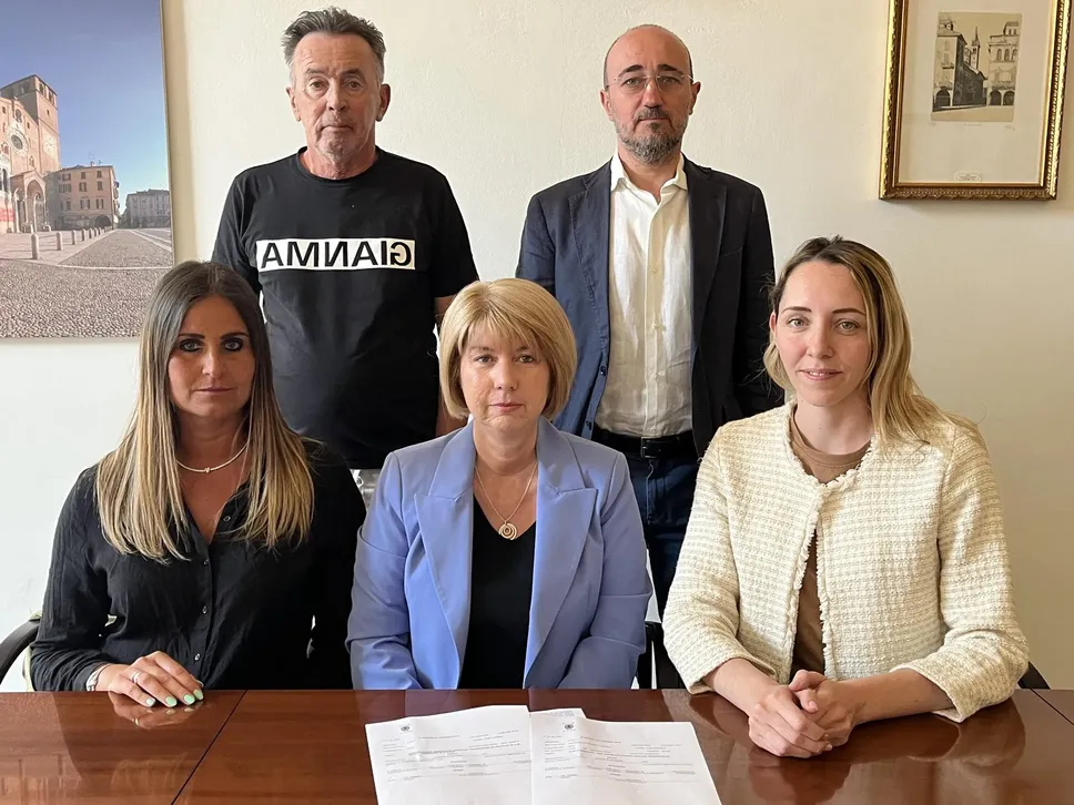 Le forze di opposizione sul caso Scotti