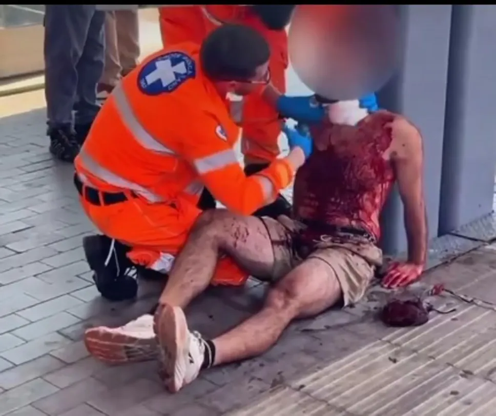 I soccorsi al turista ferito al collo