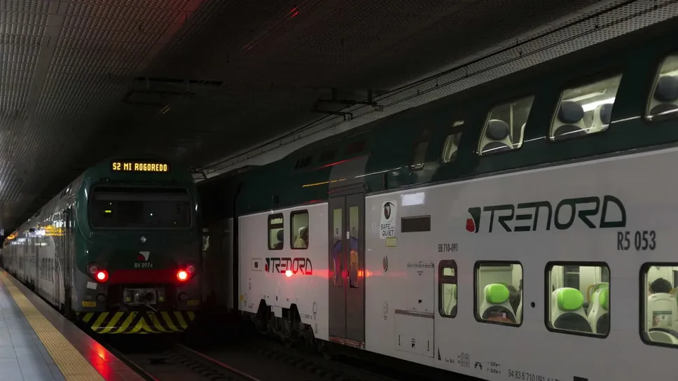Convogli nei tunnel del Passante milanese