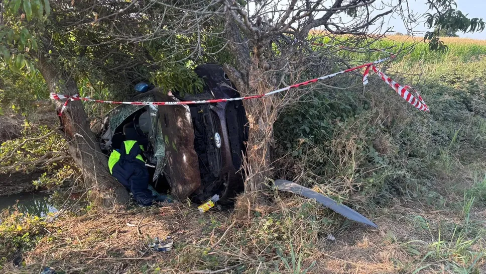 La vettura Ford uscita di strada sabato tra Borgo e Pieve La vettura Ford uscita di strada sabato tra Borgo e Pieve