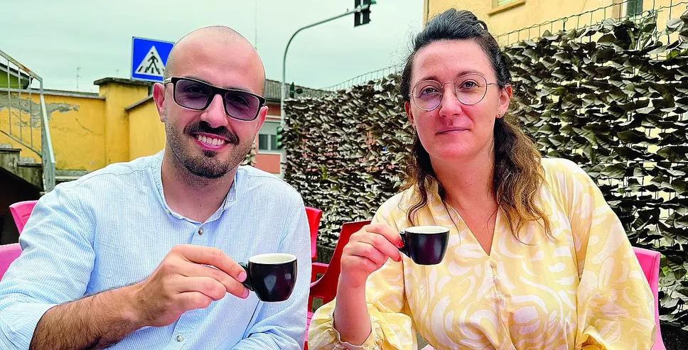 Il sindaco di Terranova Luca Bertolotti con la giornalista Sara Gambarini Il sindaco di Terranova Luca Bertolotti con la giornalista Sara Gambarini