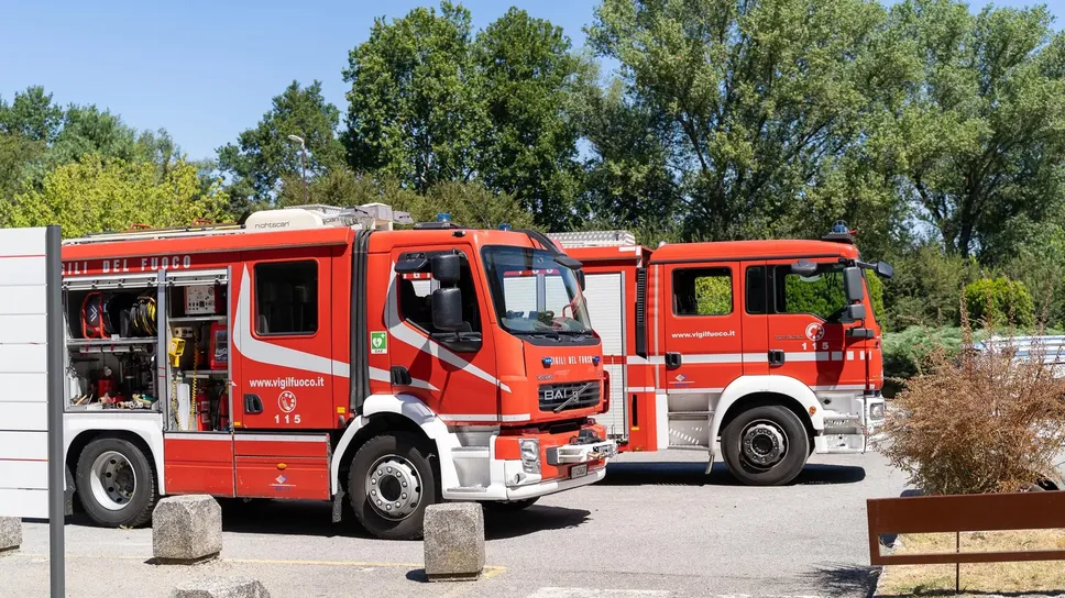Vigili del fuoco nella foto d’archivio scattata da Alexandru Ploiesteanu